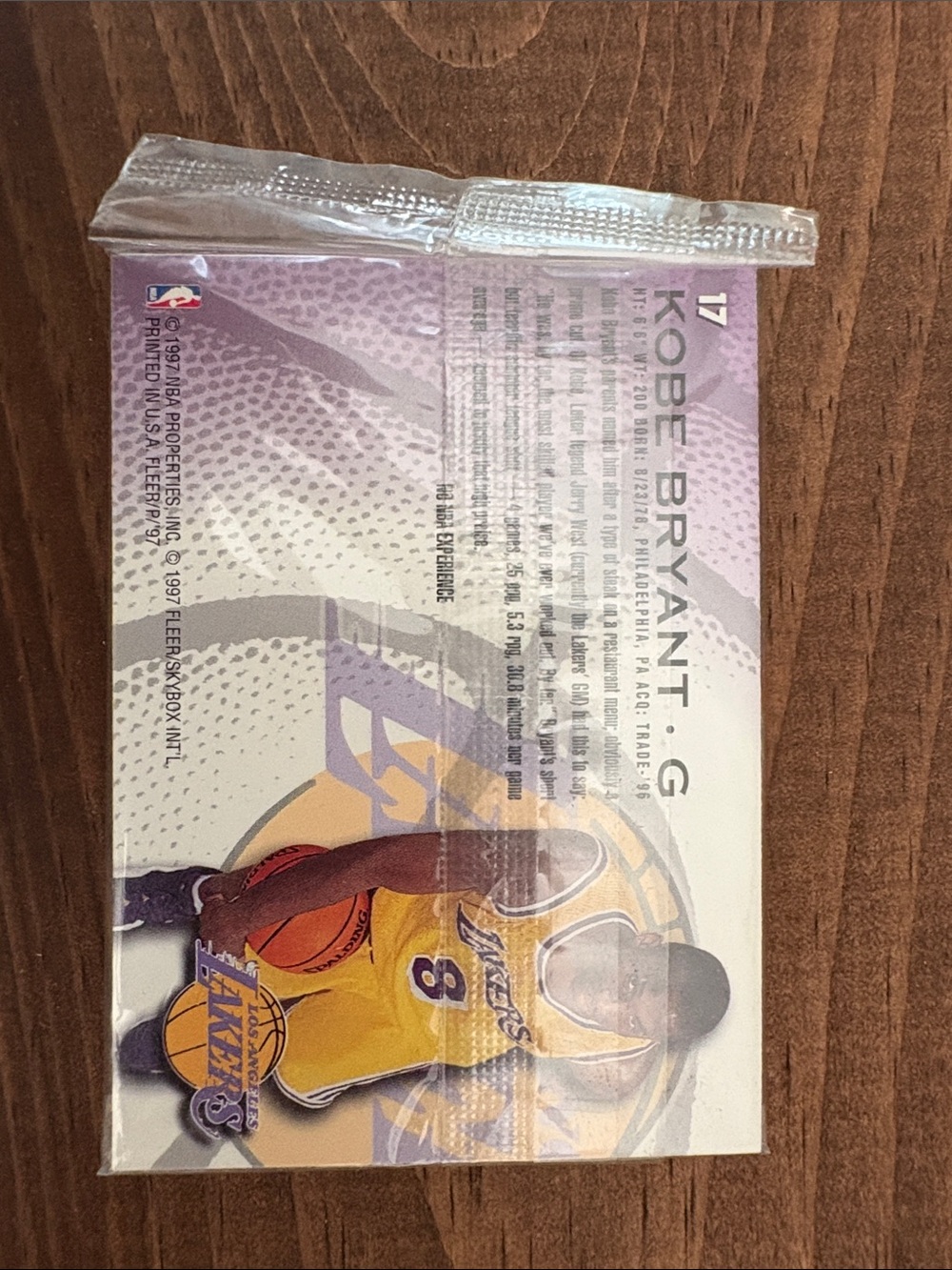 1997 Fleer Skybox KOBE BRYANT ROOKIE card Los Angeles Lakers VERY RARE